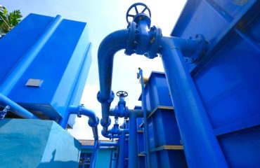 grande-deposito-de-agua-para-o-cliente_448865-1932